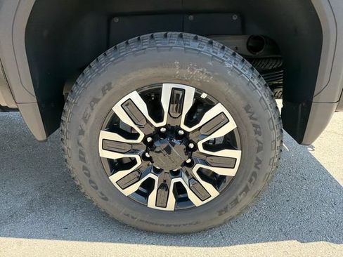 New 2026 GMC Sierra 2500 Denali Ultimate AWD/4WD image 26