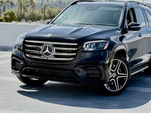 New 2026 Mercedes-Benz GLS 450 4MATIC image 3