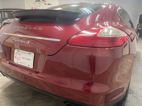 Used 2010 Porsche Panamera S RWD image 11