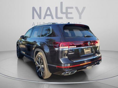 Used 2024 Volkswagen Atlas SEL Premium R-Line AWD/4WD image 3