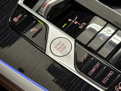 Used 2023 BMW X7 xDrive40i w/ M Sport Package image 36