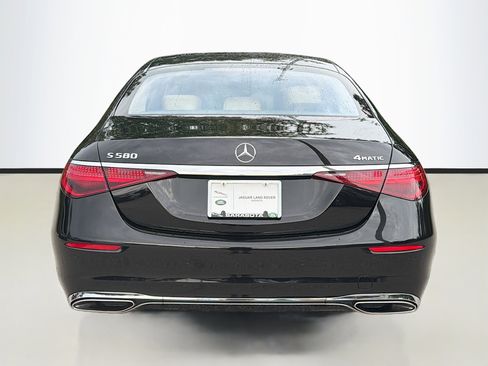 Used 2023 Mercedes-Benz S 580 4MATIC Sedan image 4