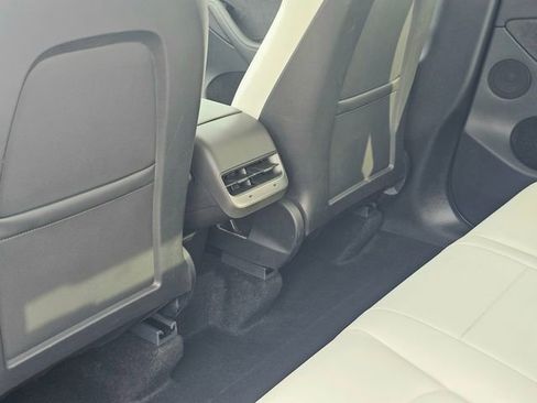 Used 2023 Tesla Model Y Long Range image 25