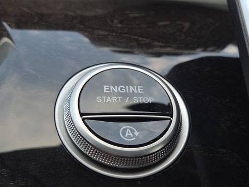 New 2026 Mercedes-Benz C 300 4MATIC Sedan image 11