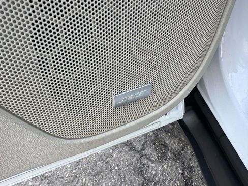 Used 2023 GMC Acadia Denali w/ Denali Ultimate Package image 21