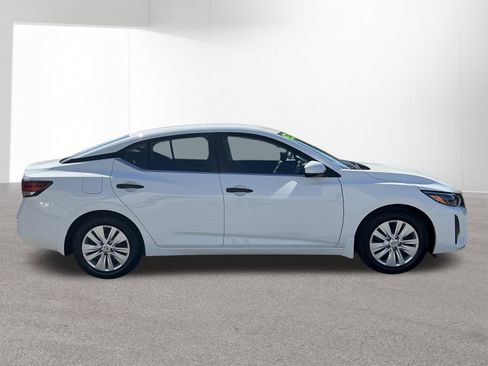 Used 2025 Nissan Sentra S FWD image 2