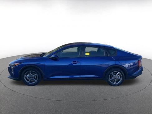 Used 2025 Kia K4 LXS image 9