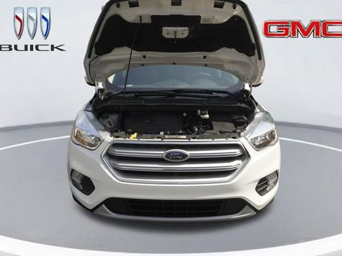 Used 2018 Ford Escape SE FWD image 9