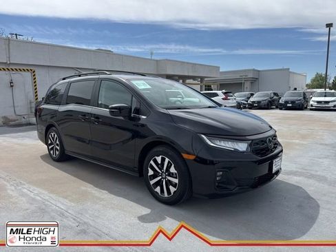 Certified 2026 Honda Odyssey EX-L image 1