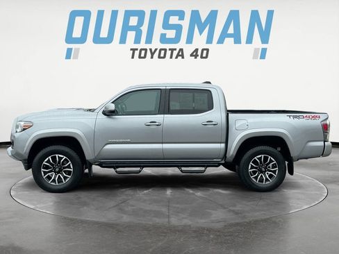 Used 2020 Toyota Tacoma TRD Sport image 4