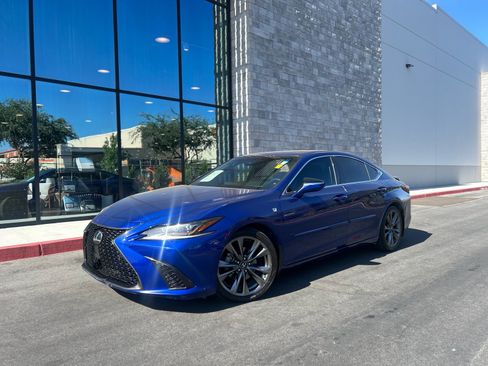 Used 2019 Lexus ES 350 F Sport w/ Accessory Package 2 FWD image 3
