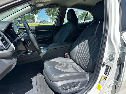 Used 2024 Toyota Camry SE FWD image 27