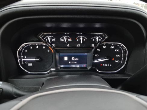 Used 2022 GMC Sierra 2500 AT4 w/ AT4 Preferred Package image 22