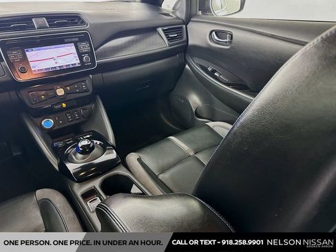 Used 2018 Nissan Leaf SL w/ SL Technology Package FWD image 24