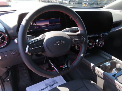 Used 2025 Chevrolet Blazer EV RS AWD/4WD image 16