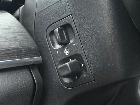 Used 2022 Mercedes-Benz GLS 450 4MATIC image 26