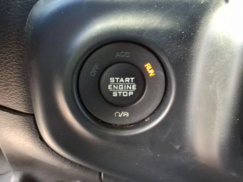 Used 2018 Jeep Wrangler Unlimited Sport S AWD/4WD image 29