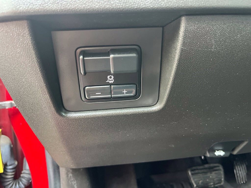 Used 2023 Chevrolet Colorado Trail Boss w/ Technology Package AWD/4WD image 35