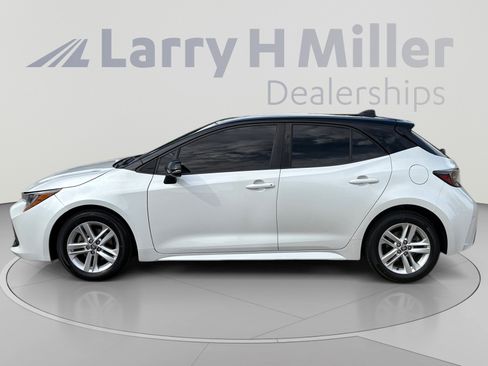 Used 2021 Toyota Corolla SE w/ Carpet Mat Package (TMS) FWD image 2