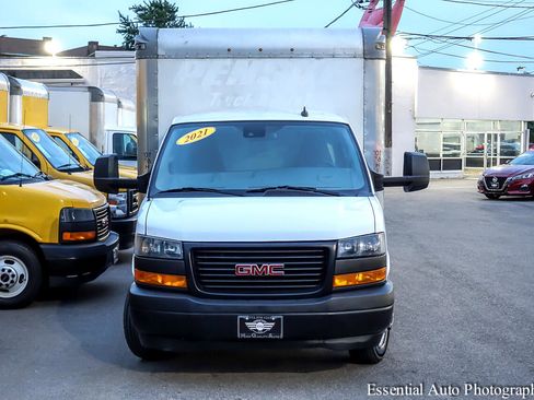 Used 2021 GMC Savana 3500 Extended w/ Power Convenience Package image 4