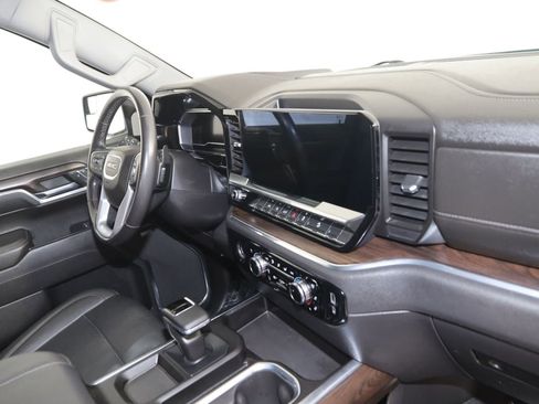 Used 2023 GMC Sierra 1500 SLT w/ SLT Convenience Package image 43