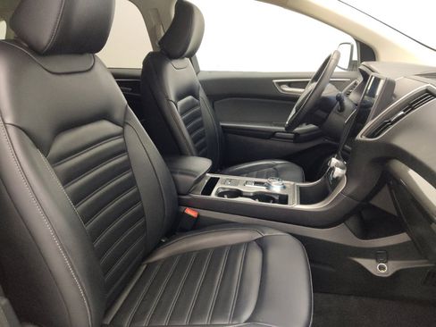 Used 2024 Ford Edge SEL image 21