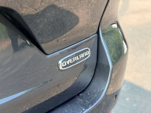 Used 2022 Jeep Grand Cherokee Overland AWD/4WD image 31
