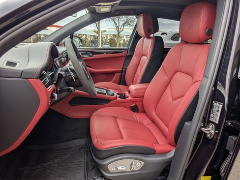 New 2026 Porsche Macan S AWD/4WD image 5