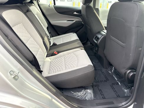 Used 2021 Chevrolet Equinox LS image 14