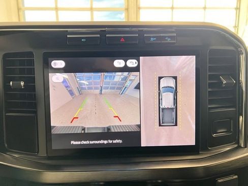 Used 2024 Ford F250 Lariat w/ Chrome Package image 31