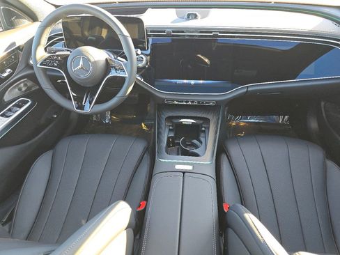 New 2026 Mercedes-Benz E 450 4MATIC Sedan image 23