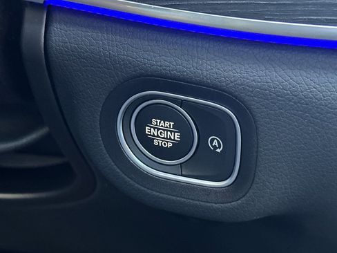 New 2026 Mercedes-Benz GLS 580 4MATIC image 30