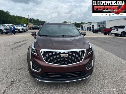 Used 2022 Cadillac XT5 Premium Luxury w/ Technology Package FWD image 8
