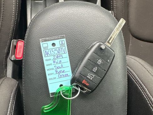 Used 2019 Kia Soul w/ Convenience Package FWD image 14