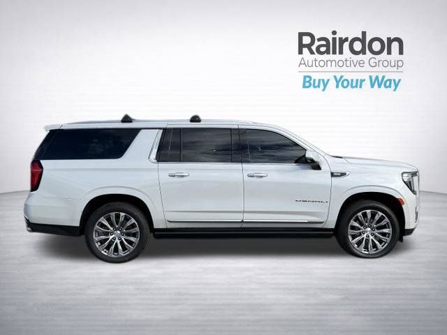 Used 2021 GMC Yukon XL Denali w/ Denali Ultimate Package AWD/4WD image 8