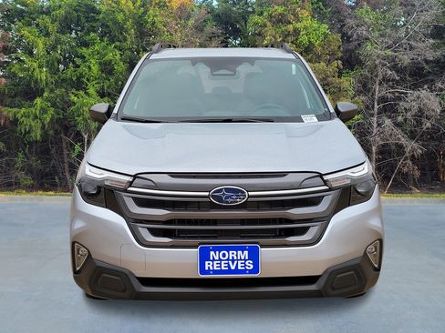 New 2025 Subaru Forester Premium image 2