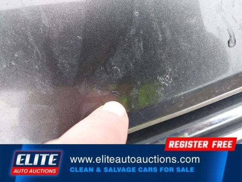 Used 2019 Ford Fiesta SE image 12