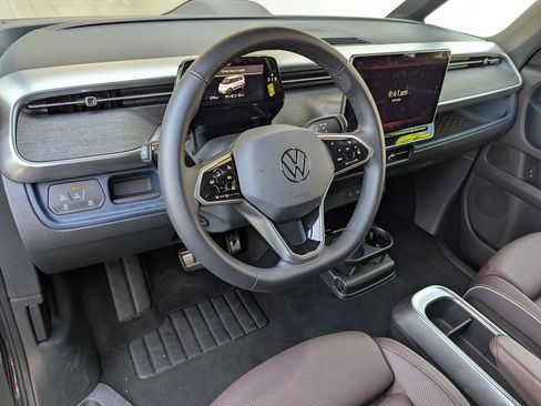 New 2025 Volkswagen ID. Buzz 1st Edition RWD image 9