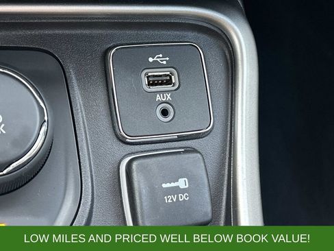 Used 2018 Jeep Compass Latitude w/ Cold Weather Group AWD/4WD image 26