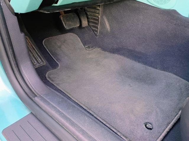 Used 2002 Ford Thunderbird RWD image 30