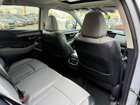 Used 2022 Subaru Outback Limited image 23