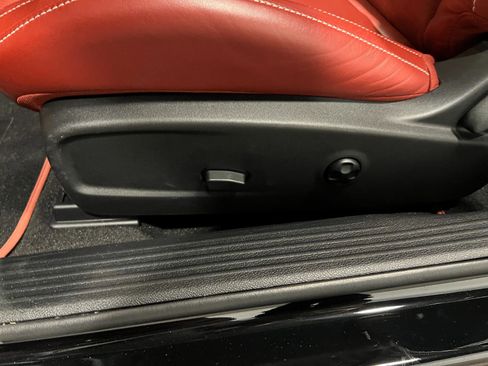 Used 2021 Dodge Challenger SRT Hellcat image 25