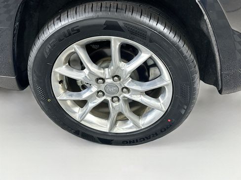 Used 2015 Jeep Grand Cherokee Summit RWD image 11