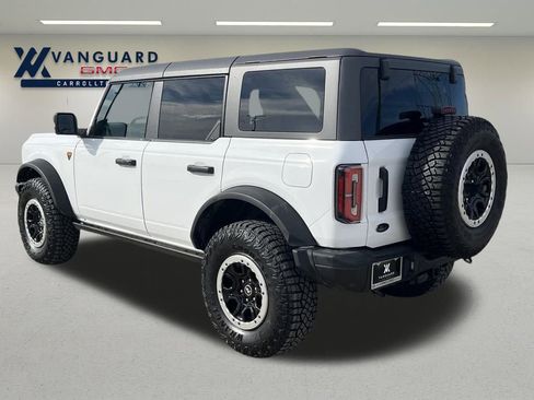 Used 2021 Ford Bronco Badlands image 3