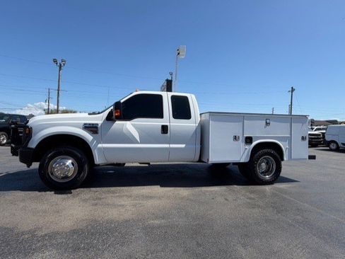Used 2010 Ford F350 XL image 10
