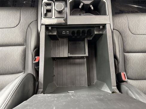 Used 2023 Toyota Tundra SR5 w/ SR5 Premium Package AWD/4WD image 33