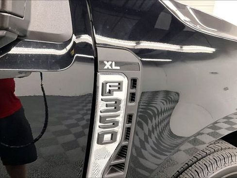 Used 2024 Ford F350 XL w/ 360-Degree Camera Package RWD image 36