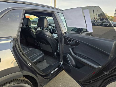 New 2026 Audi Q8 Prestige image 14