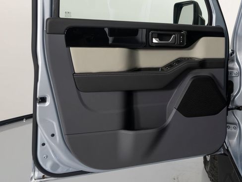 New 2025 INEOS Grenadier Fieldmaster Edition AWD/4WD image 10