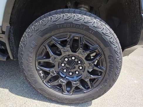 Used 2024 GMC Hummer EV 2X AWD/4WD image 6